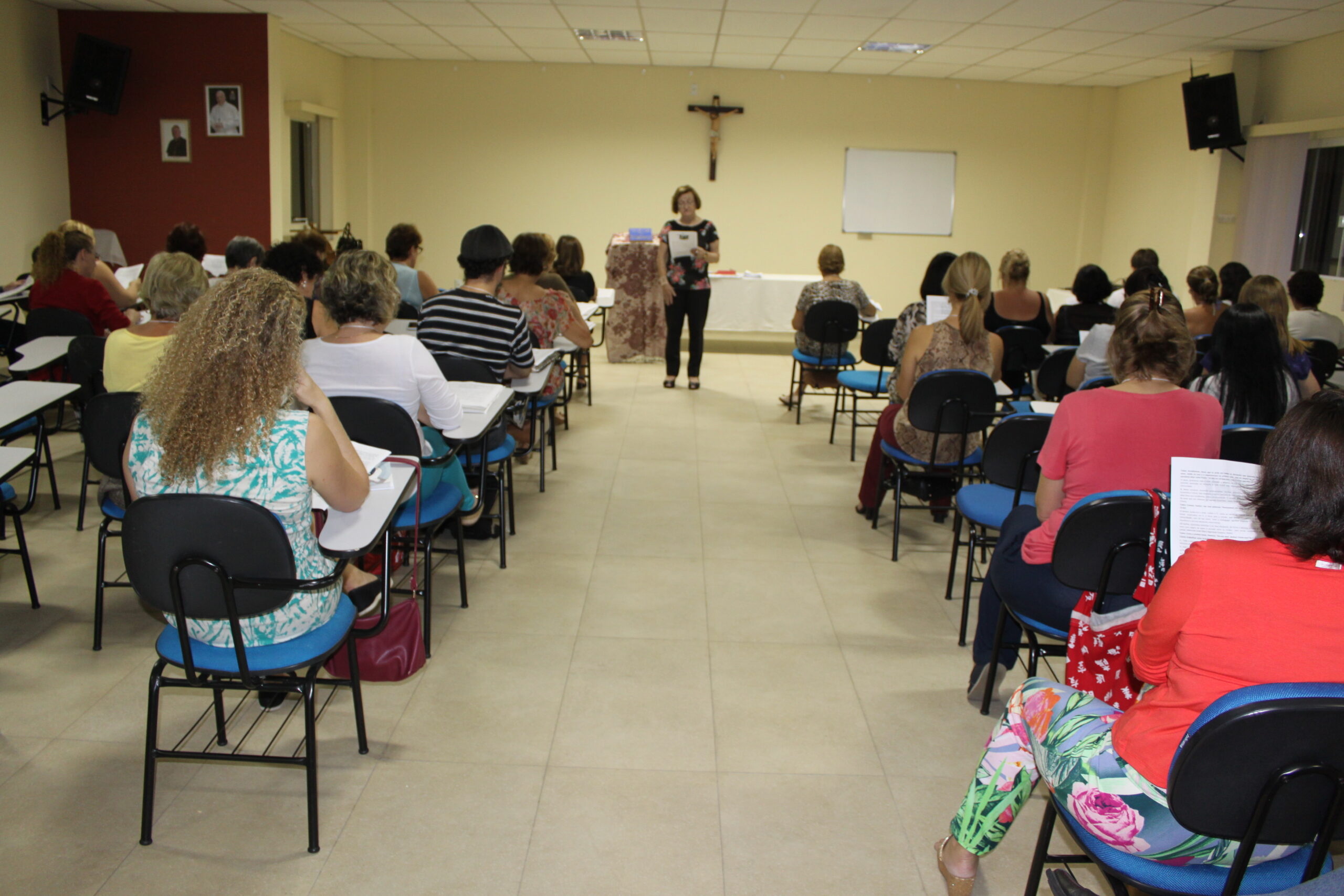 Metodologia Catequética é tema de encontro da Formação para Catequistas