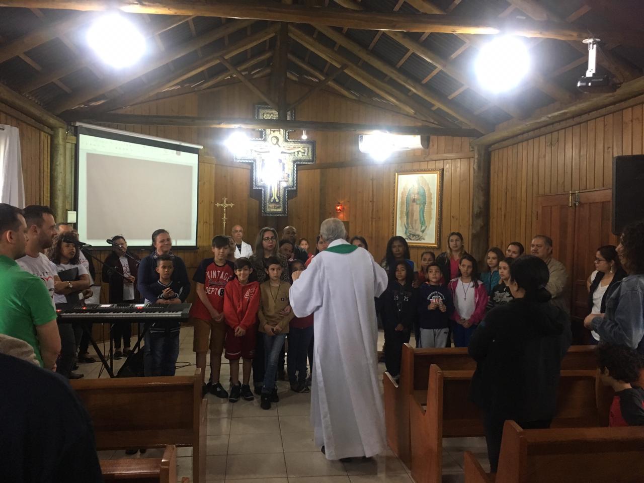 IVC da Guadalupe vivencia o recebimento da Cruz